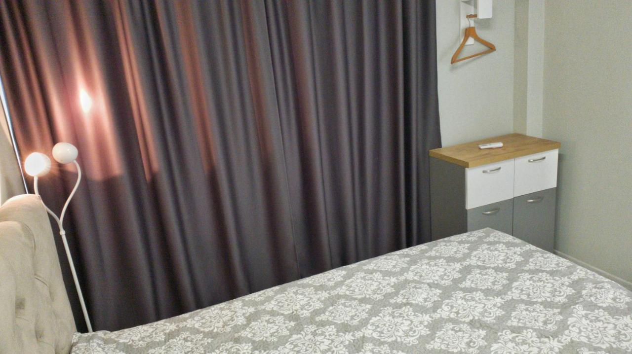Cozy Studio Near The Park With Huge Verandah. Veliko Tarnovo Kültér fotó